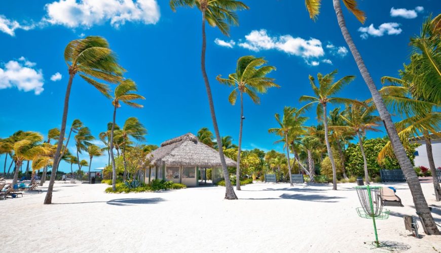 White sand beach in Islamorada, Florida